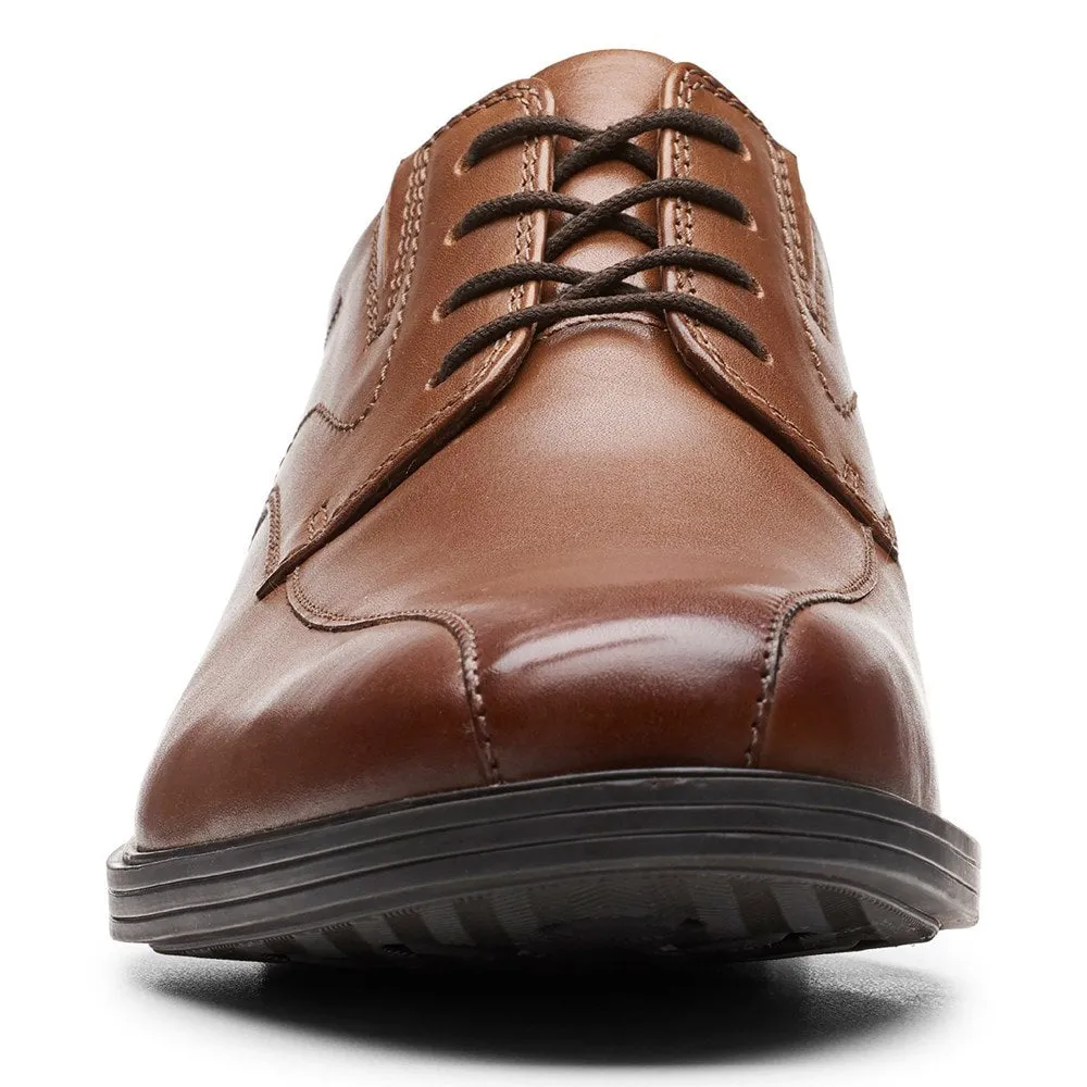 Clarks Men's Whiddon Oxfords with Medium/Wide Cycling Toe, Brown