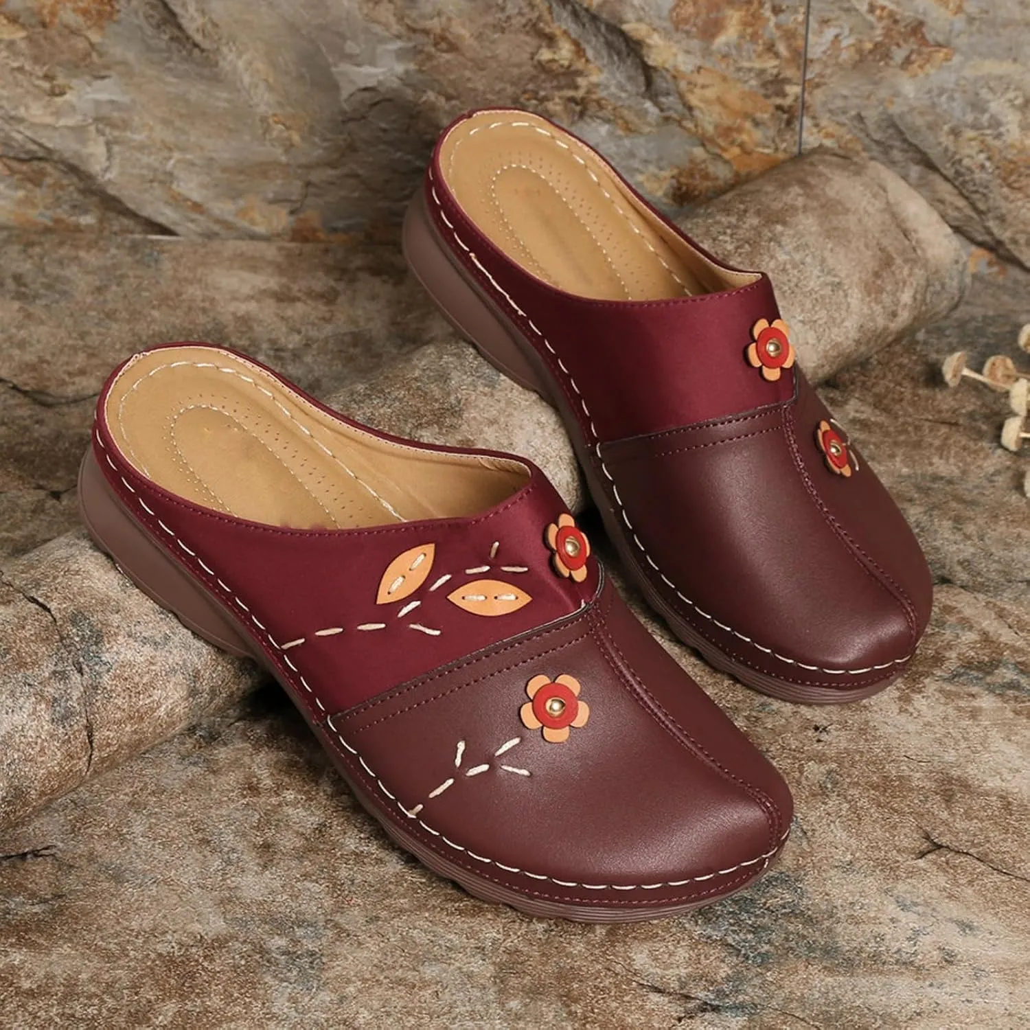 Flowers Clogs Shoes for Women Summer Leather Comfortable Slippers Casual Slip on Wide Fit Mules Lightweight Closed Toe Open Back Loafers with Arch Support