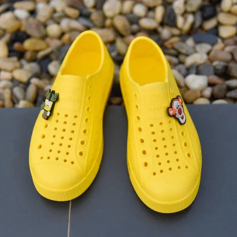 Kids Cave Shoes Summer New Boys Girls Garden Clogs EVA Slip-On Sports Sandals Unisex Lightweight Outdoor Beach Water Shoes