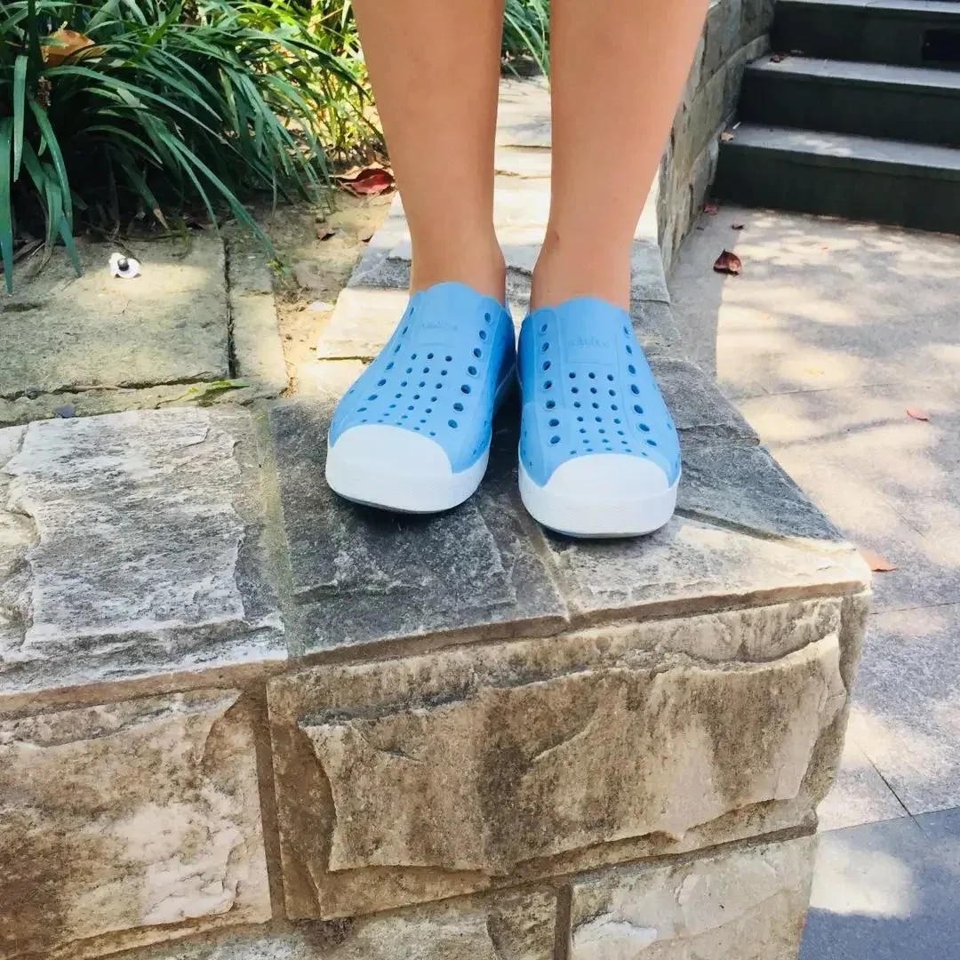 Kids Cave Shoes Summer New Boys Girls Garden Clogs EVA Slip-On Sports Sandals Unisex Lightweight Outdoor Beach Water Shoes