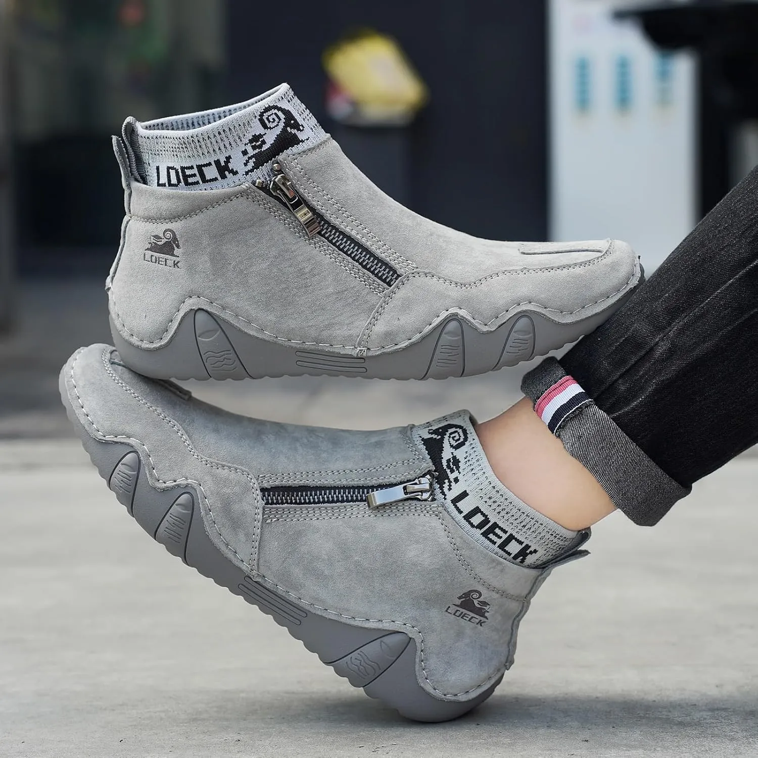 Men's Handmade Suede Ankle Chukka Waterproof Outdoor Hiking High Boots All-Terrain Adventure Boots Zipper Non-Slip Fashionable Men's Boots