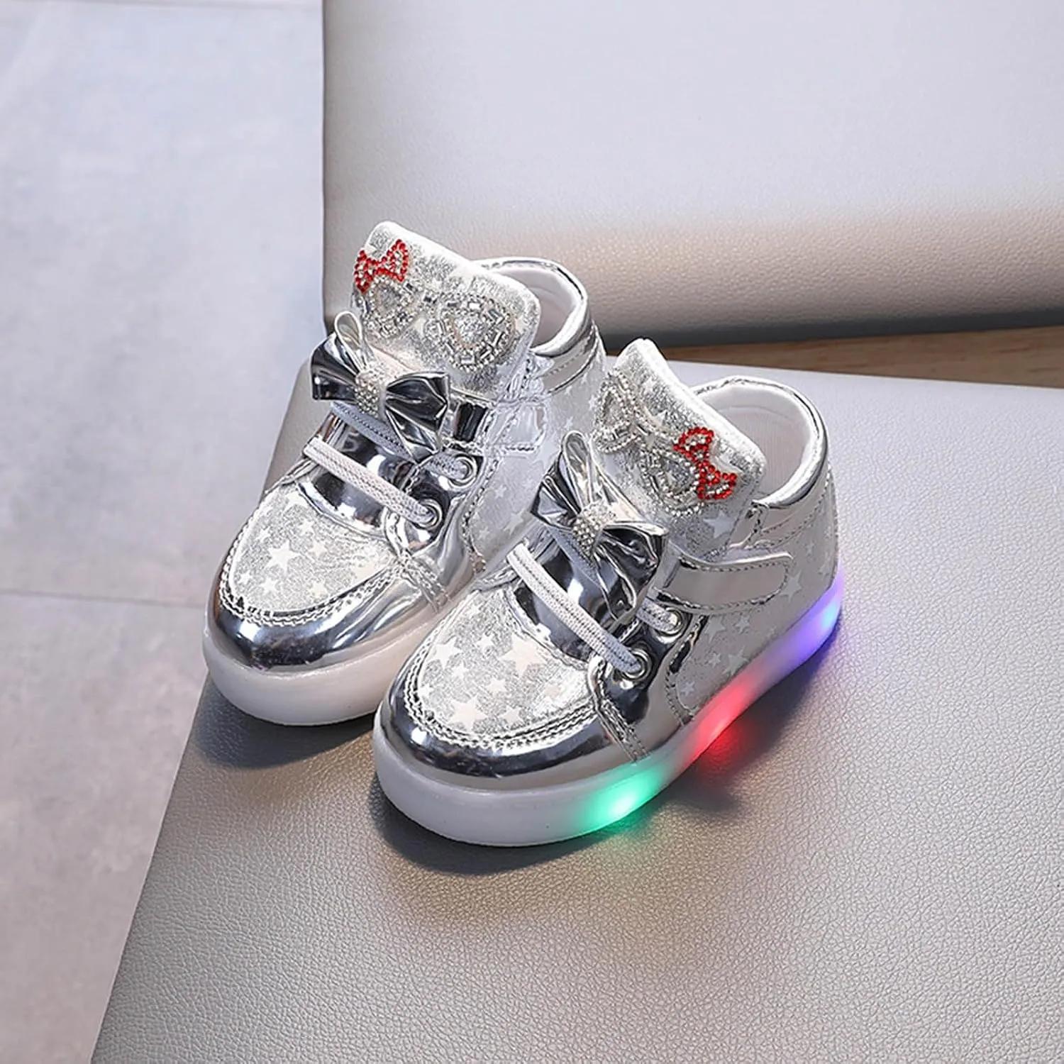 Sneakers for Girls Fashion Light Up Shoes for Girls Flashing Casual Shoes with Anti-Slip Sole Birthday