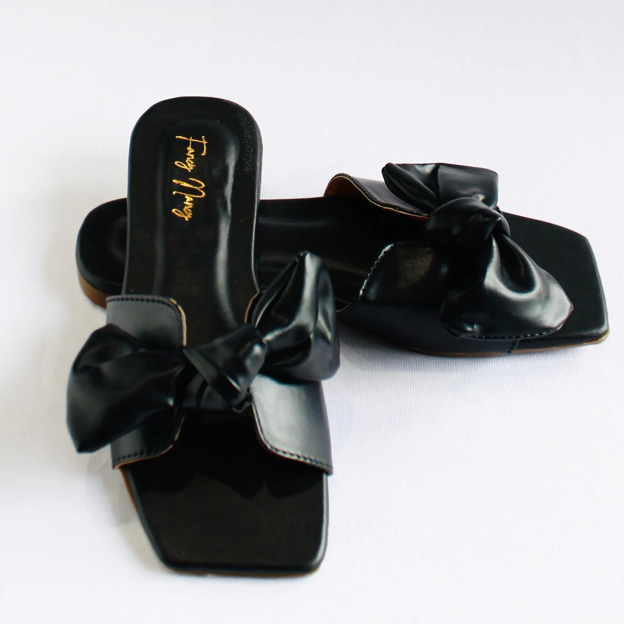 Square Toe Knot Flats- Black