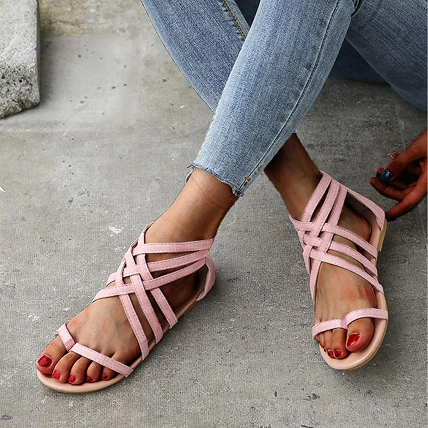 Strappy Sandals for Women Open Toe Ring Loop Sandals Crisscross Strap Zipper Back Sandal Fashion Anti-Slip Summer Shoes 2025
