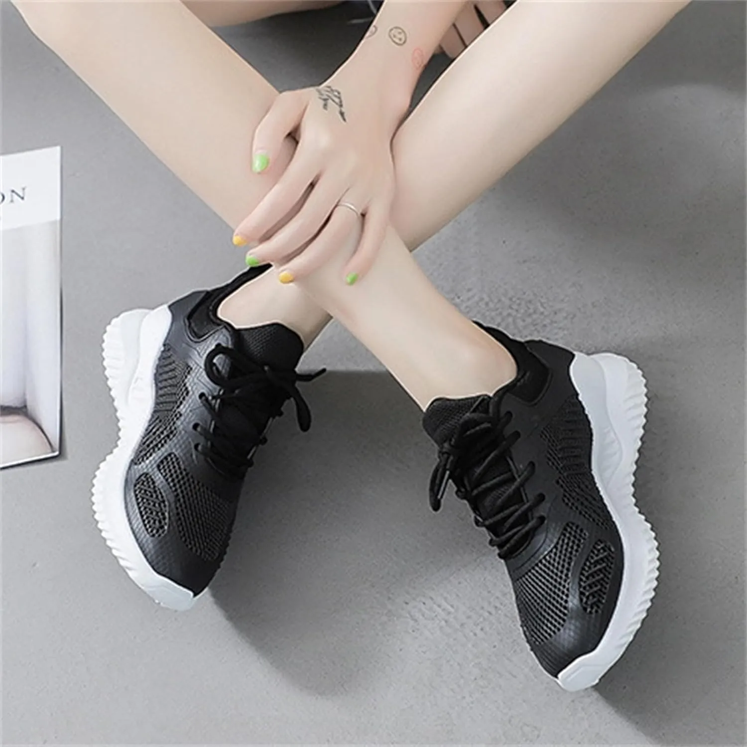 Women Runners Walking Shoes White Tennis Non Slip Running Shoes Lightweight Workout Breathable Cushioning Fashion Sneakers