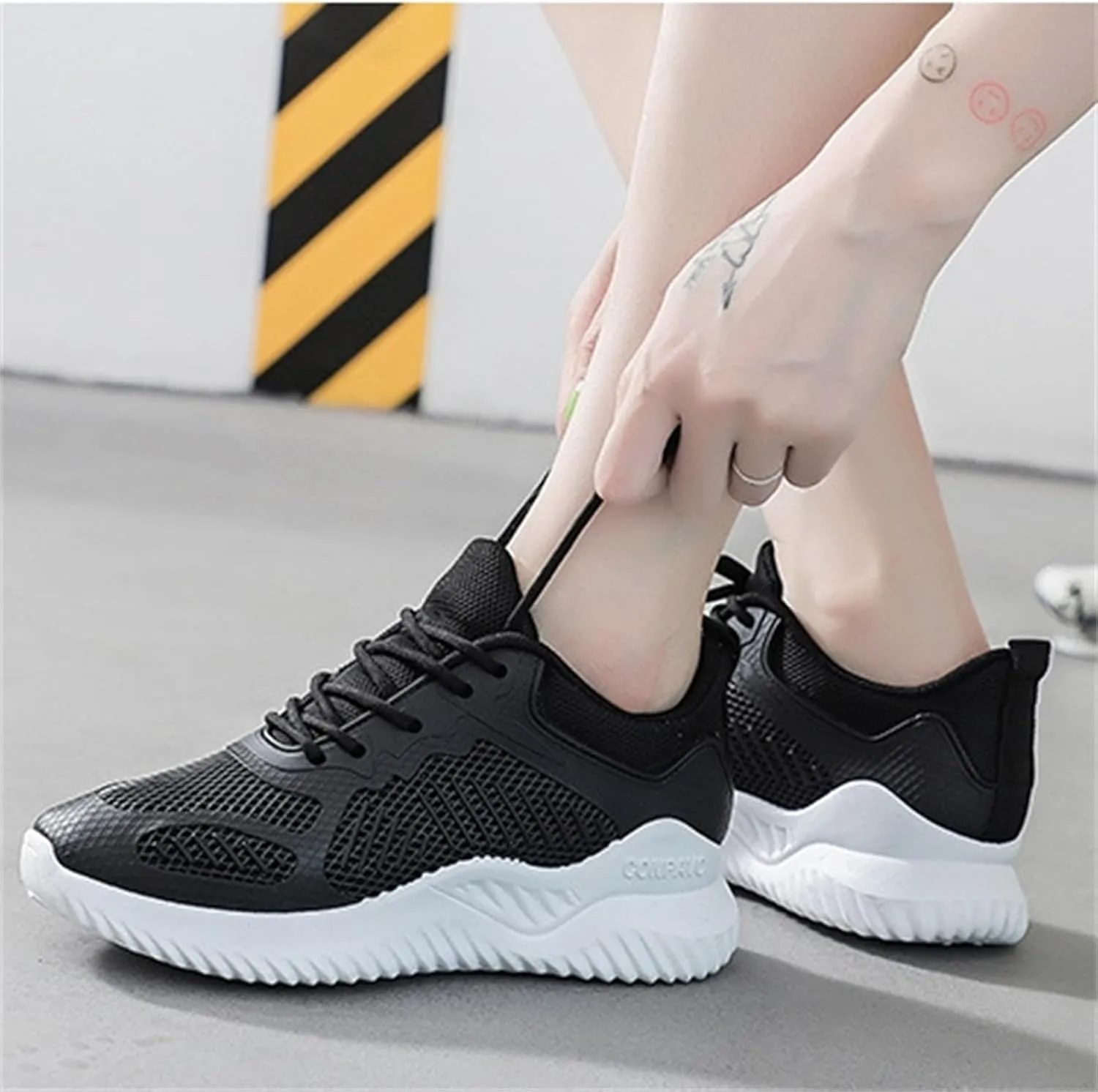 Women Runners Walking Shoes White Tennis Non Slip Running Shoes Lightweight Workout Breathable Cushioning Fashion Sneakers
