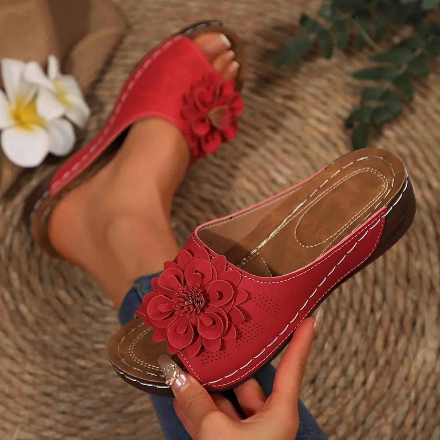 Women's Memory Foam Platform Slides Sandals Breathable Arch Support Walking Shoes, Open-Toe Wedge Beach Sandals with Cushioning