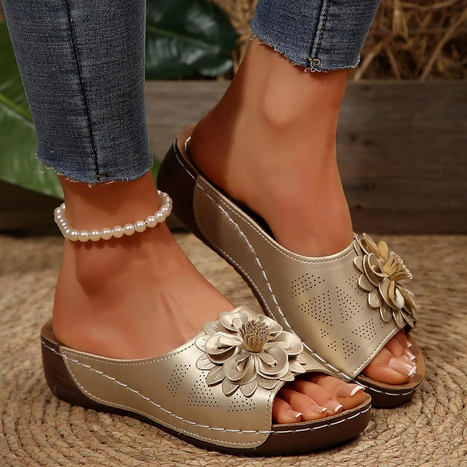 Women's Memory Foam Platform Slides Sandals Breathable Arch Support Walking Shoes, Open-Toe Wedge Beach Sandals with Cushioning