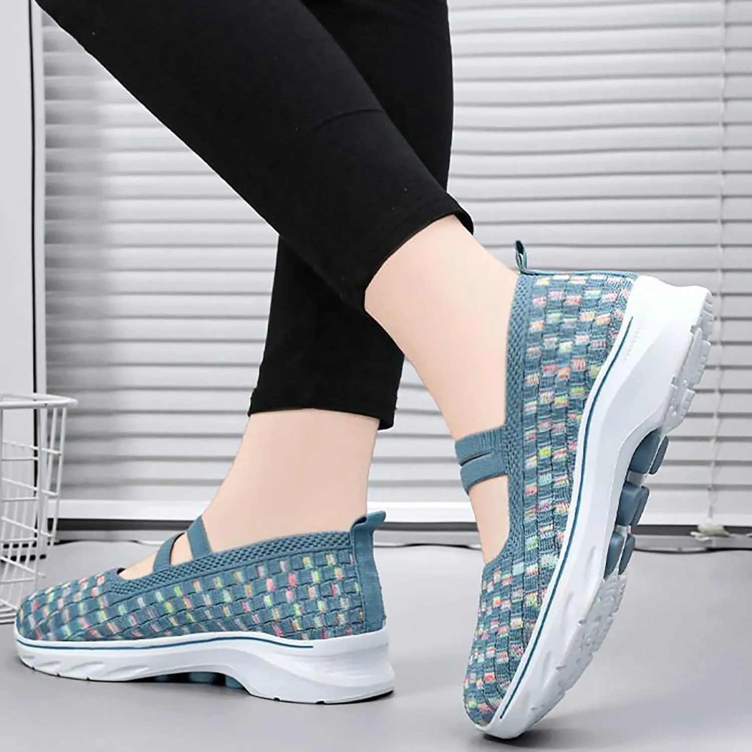 Women's Shoes Sneakers Lightweiht Breathable Mesh Soft Sole Sport Shoes Comfort Casual Non Slip Walking Workout Shoes