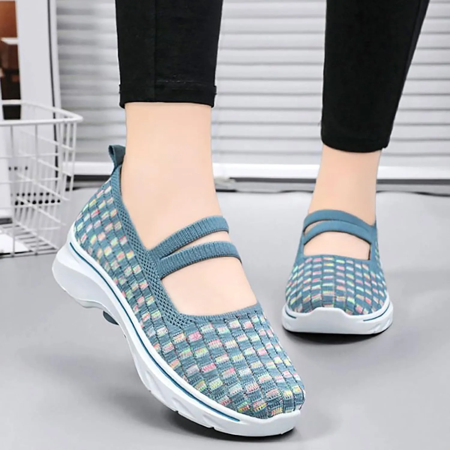 Women's Shoes Sneakers Lightweiht Breathable Mesh Soft Sole Sport Shoes Comfort Casual Non Slip Walking Workout Shoes