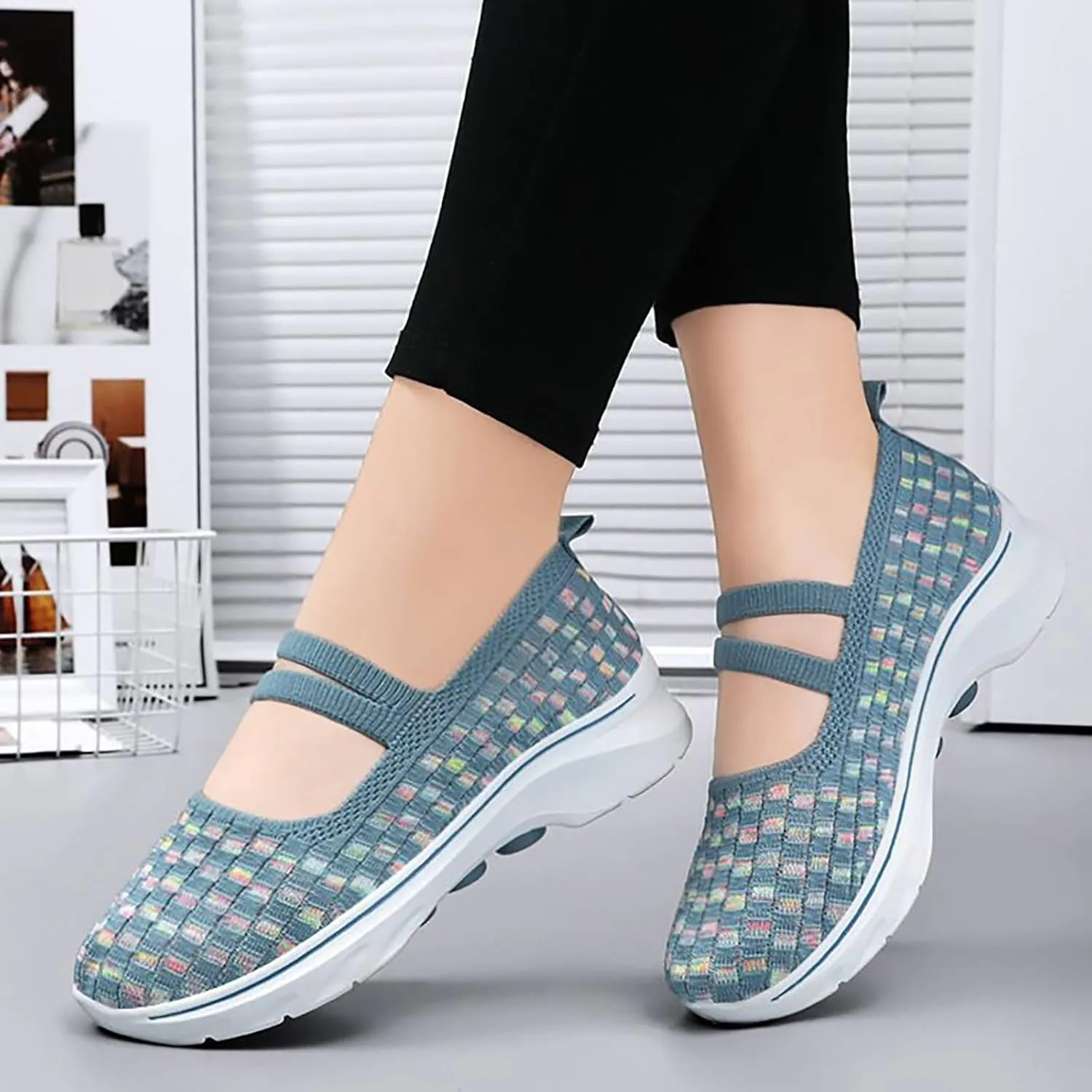 Women's Shoes Sneakers Lightweiht Breathable Mesh Soft Sole Sport Shoes Comfort Casual Non Slip Walking Workout Shoes