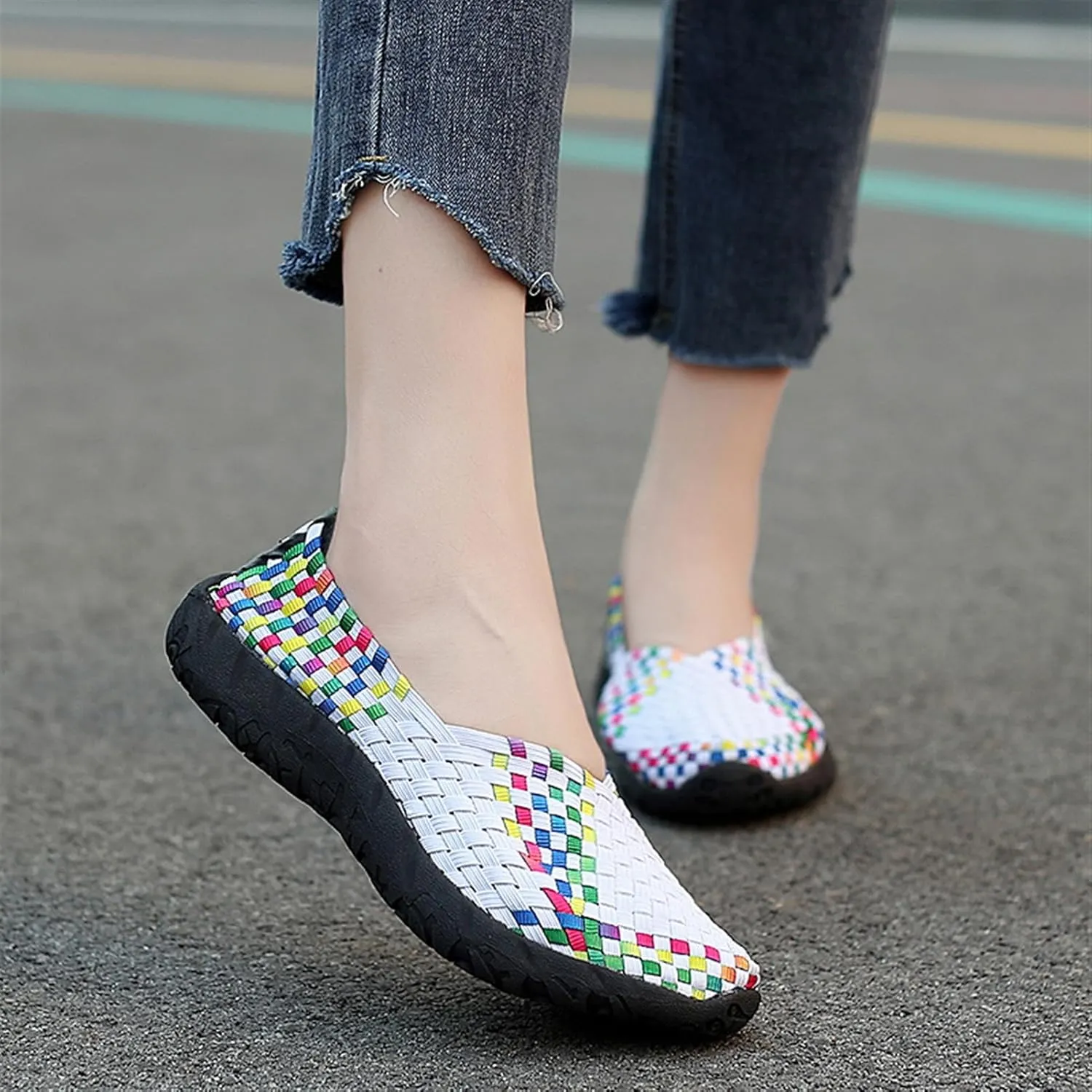 Women's Sidewalk Slip on Flat Elastic Woven Walking Shoes Lightweight Breathable Mesh Walking Sneakers Running Shoes