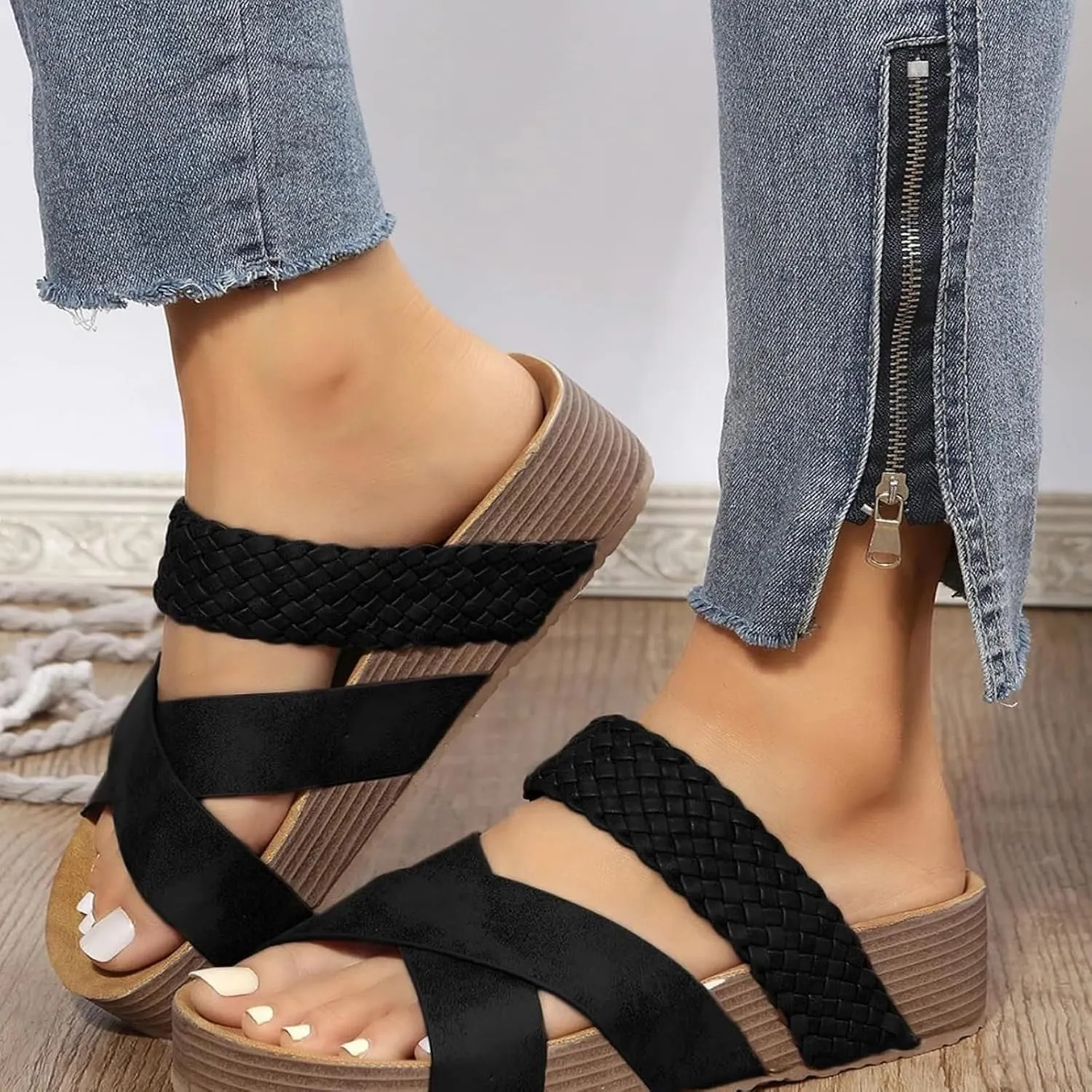 Womens Summer Braided Slide Sandals Crisscross Strap Sandals Platform Wedge Sandal Comfortable Open Toe Slip On Shoes Fashion Casual Hollow Shoes Lightweight Outdoor Slippers